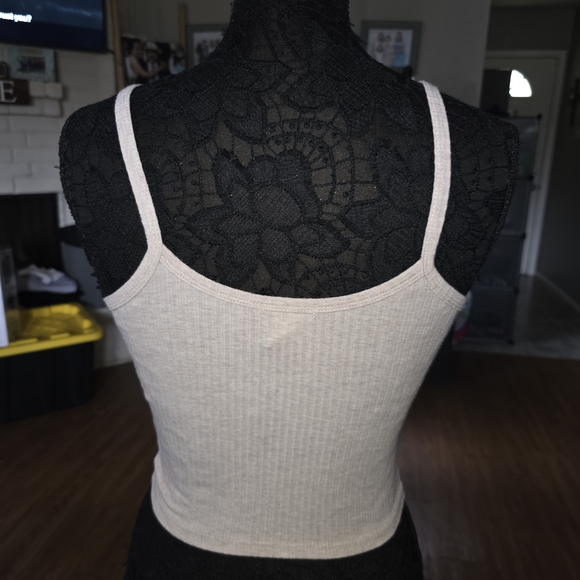 Bozzolo Beige Ribbed Button-Front Crop Cami - Picture 2 of 3